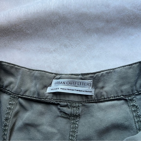 Urban Outfitters BDG Carissa High-Waisted Lightweight Cocoon Pants - Picture 8 of 10